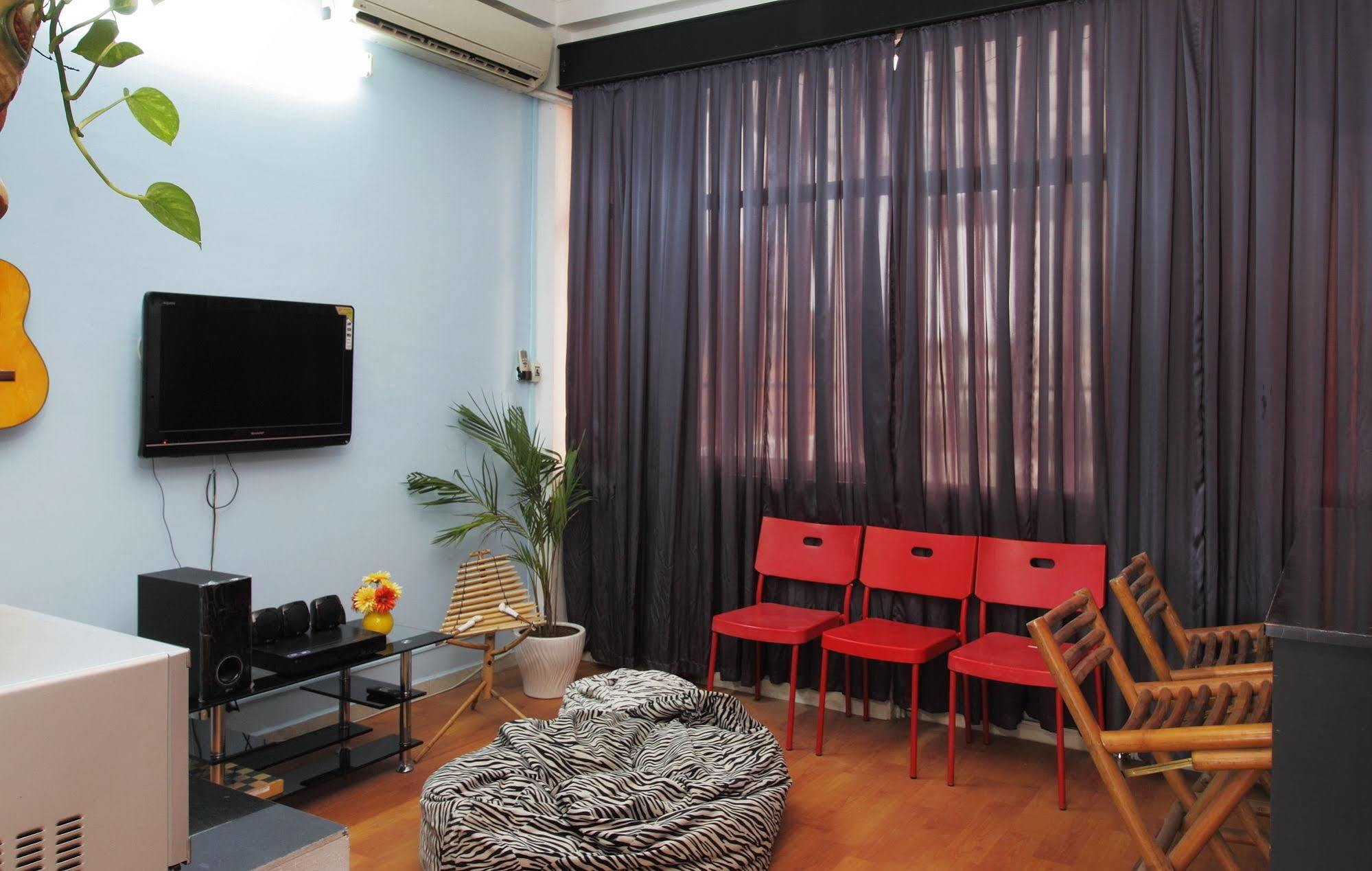 Dream Station - Saigon Hostel Hô Chi Minh-Ville Extérieur photo