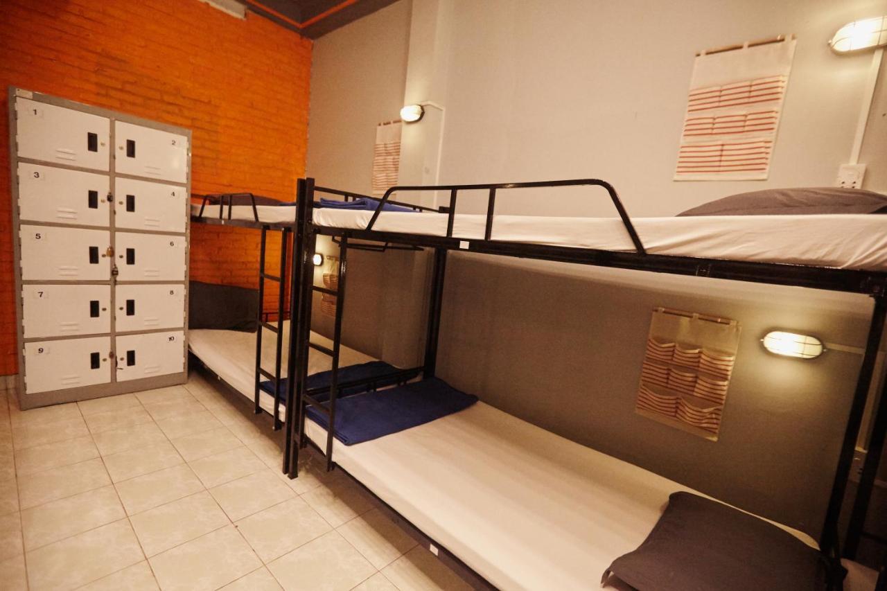 Dream Station - Saigon Hostel Hô Chi Minh-Ville Extérieur photo
